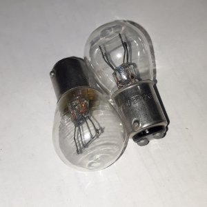 Лампа двух контактная 12v 21/5w