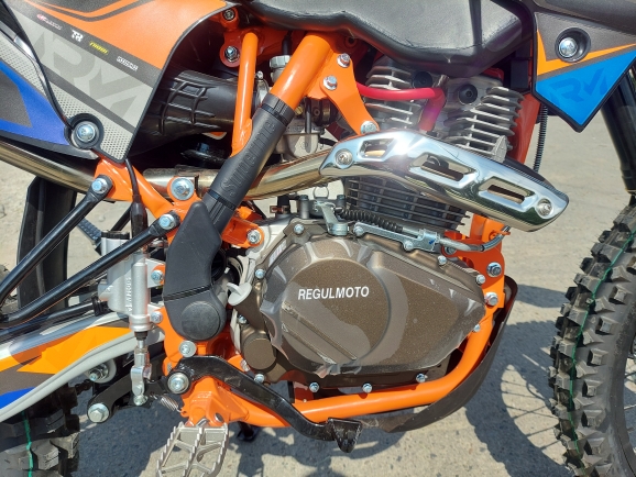 Мотоцикл Regulmoto ATHLETE PRO 300 (4 valves) 6 передач