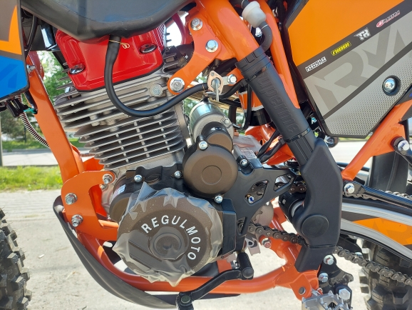 Мотоцикл Regulmoto ATHLETE PRO 300 (4 valves) 6 передач