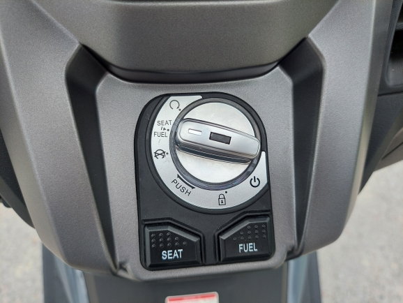 Скутер Regulmoto ELEMENT 300CC 4T EFI