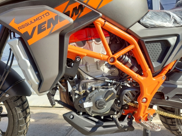 Мотоцикл Regulmoto VENOM