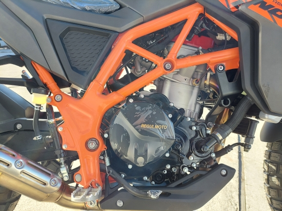 Мотоцикл Regulmoto VENOM