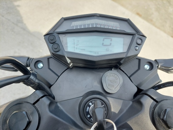 Мотоцикл TMBK ICONIC 400
