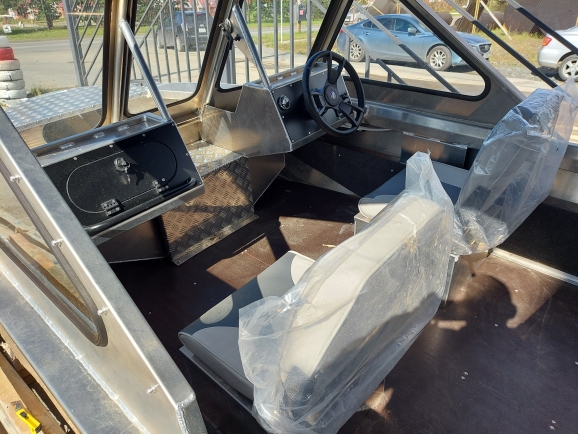 Алюминиевая лодка РУСБОТ 52 JET